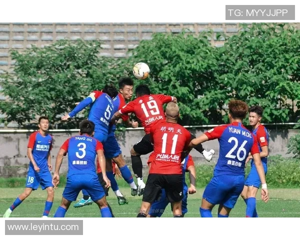 重庆足球队与成都足球队赛后分析实力对比与未来展望